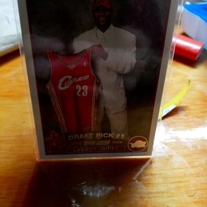 2003-04 topps lebron james Rookie card #221
